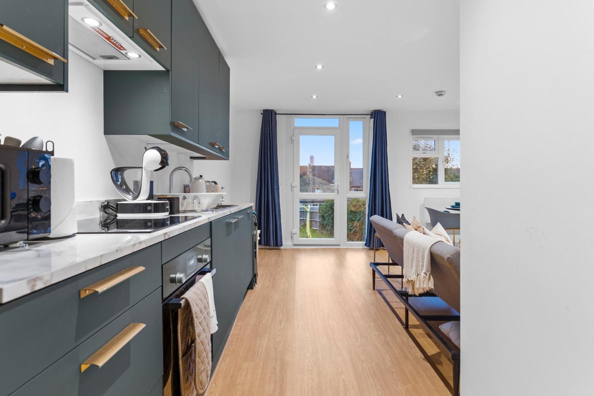 Modern Apartments London With Free Wifi Экстерьер фото