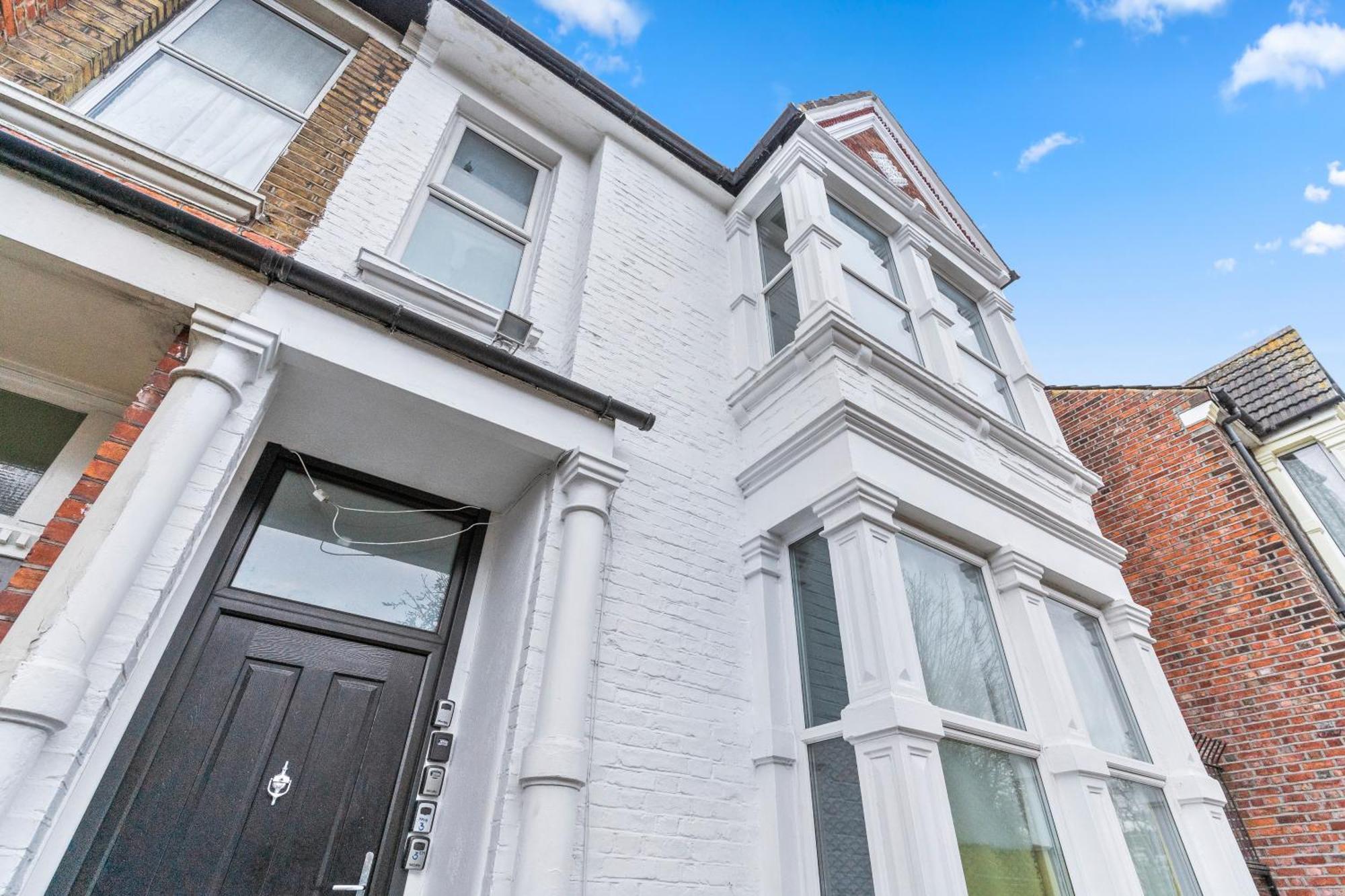 Modern Apartments London With Free Wifi Экстерьер фото